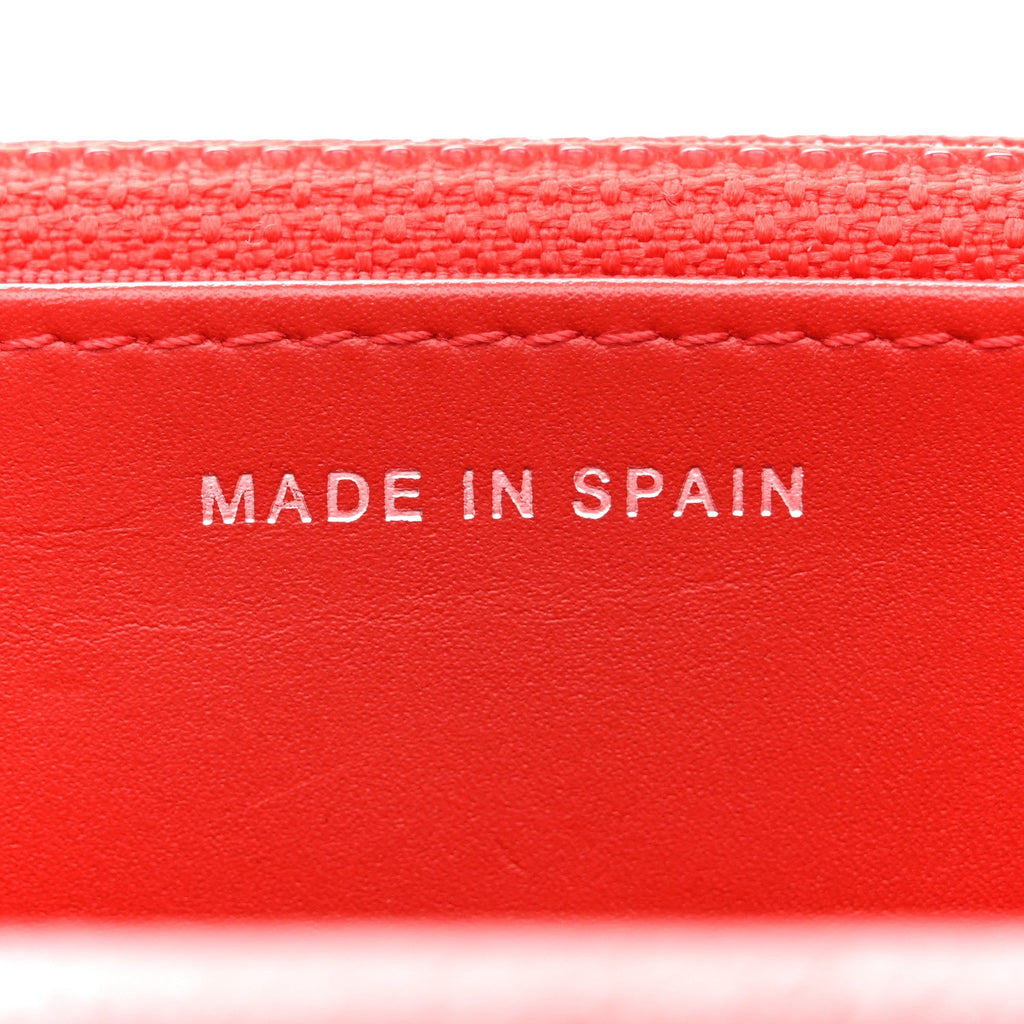 Caviar Quilted Wallet on Chain WOC Red