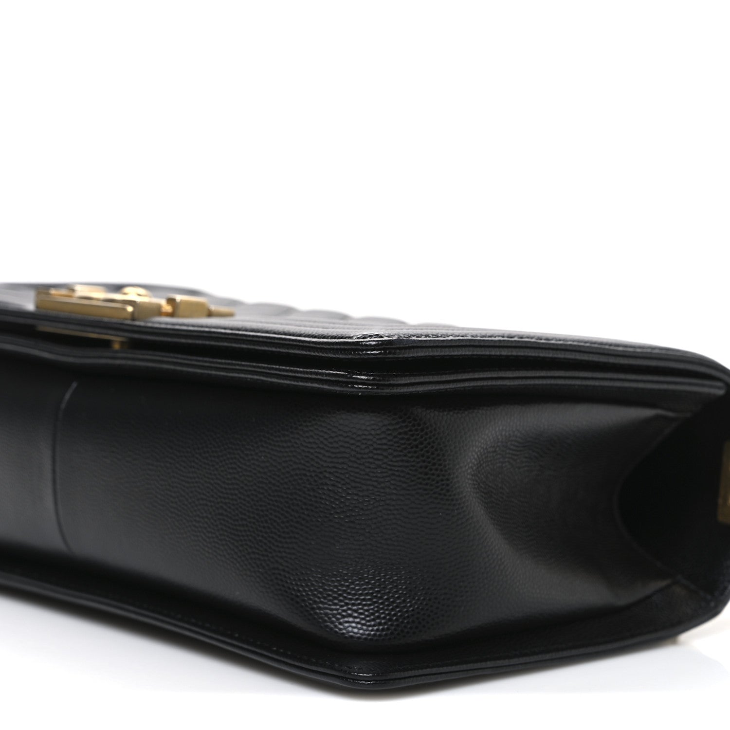 Caviar Quilted Medium Boy Flap Black