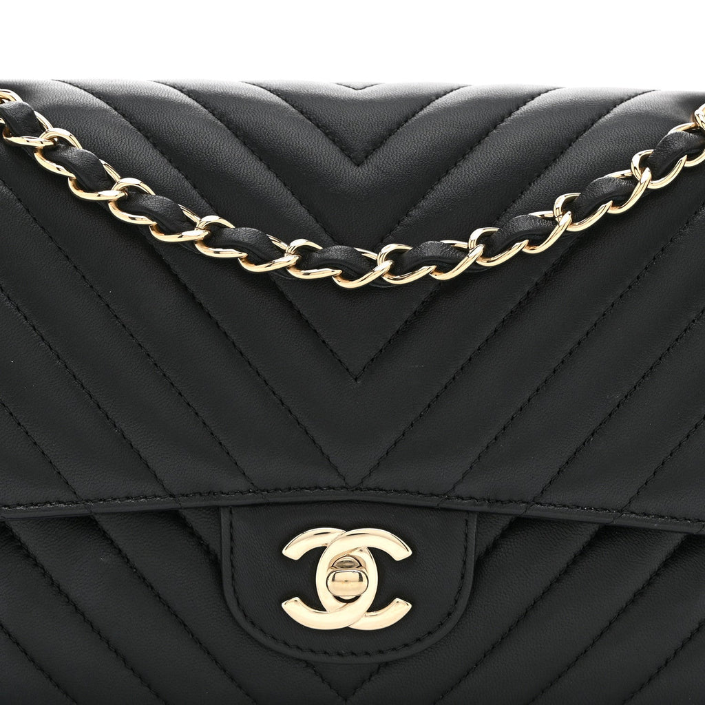Lambskin Chevron Quilted Medium Double Flap Black