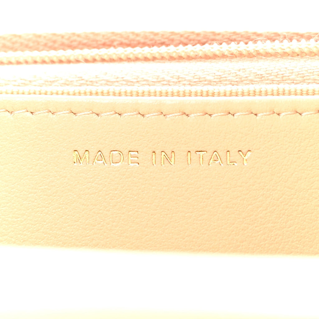 Caviar Quilted Wallet on Chain WOC Beige