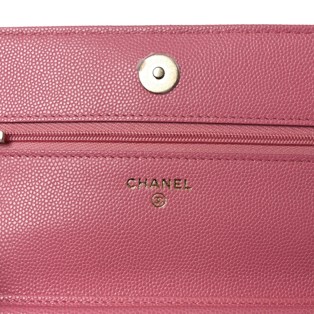 Caviar Quilted Textured CC Wallet On Chain WOC Pink