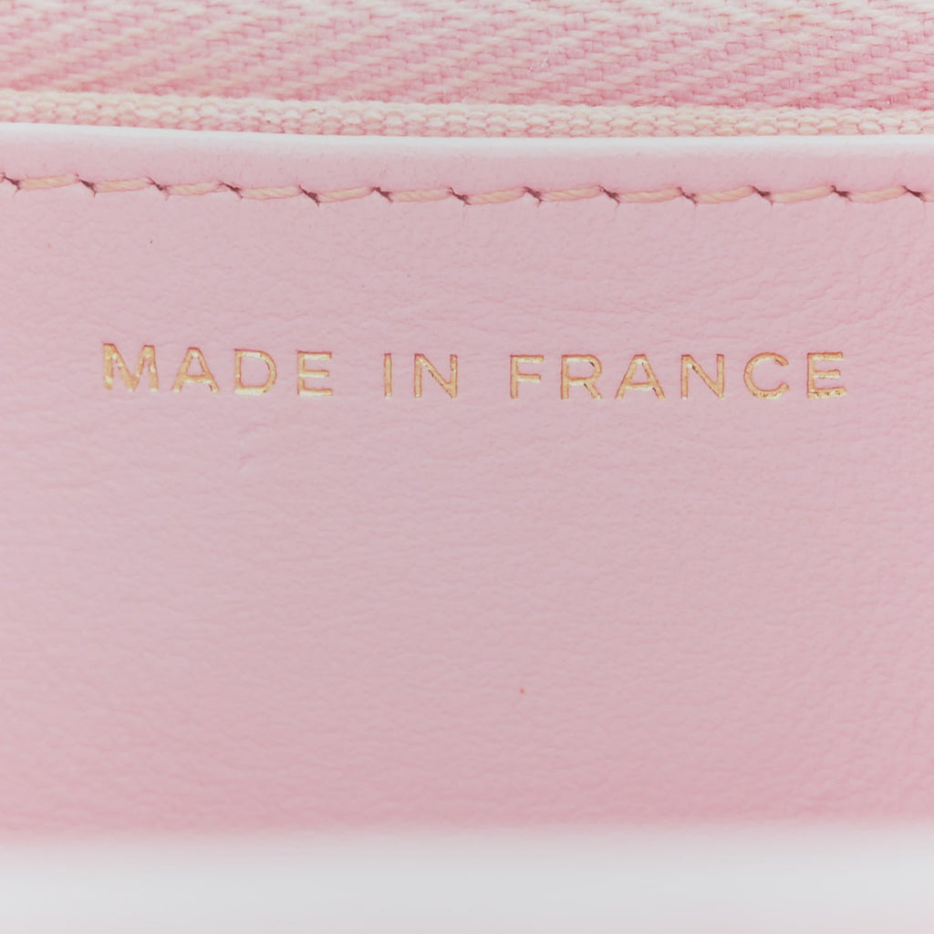 Caviar Quilted Wallet on Chain WOC Light Pink