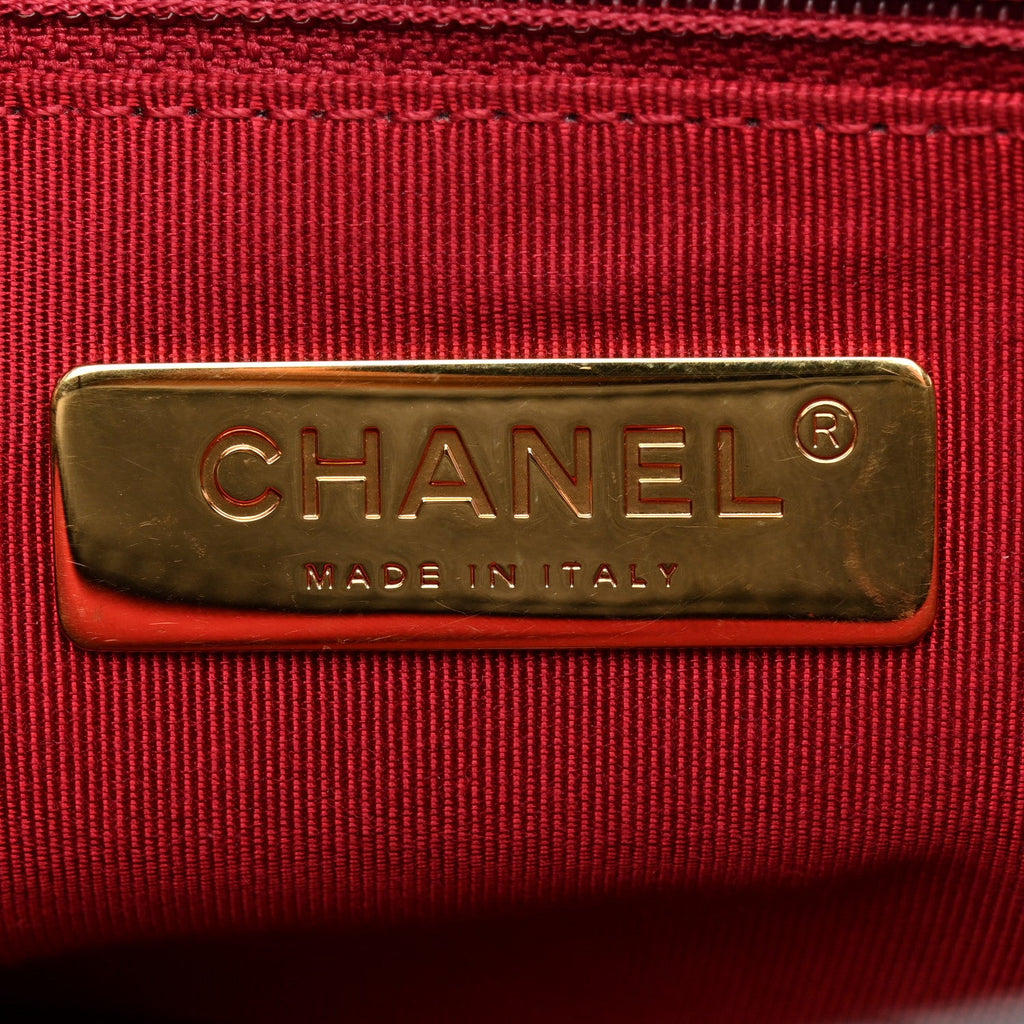 Shiny Goatskin Quilted Medium Chanel 19 Flap Black