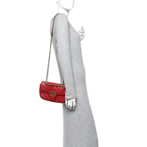 Calfskin Matelasse Mini GG Marmont Shoulder Bag Hibiscus Red
