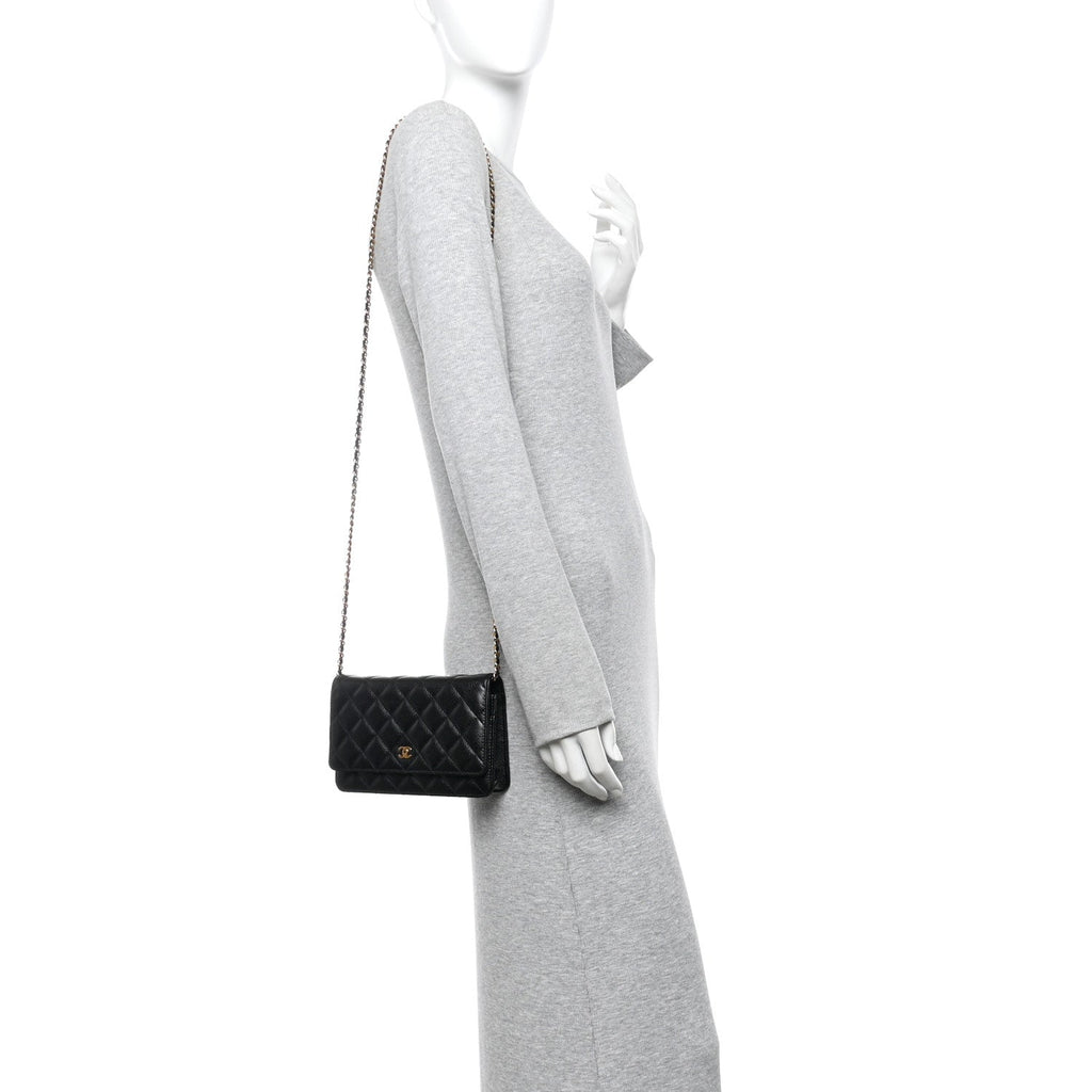 Caviar Quilted Wallet on Chain WOC Black