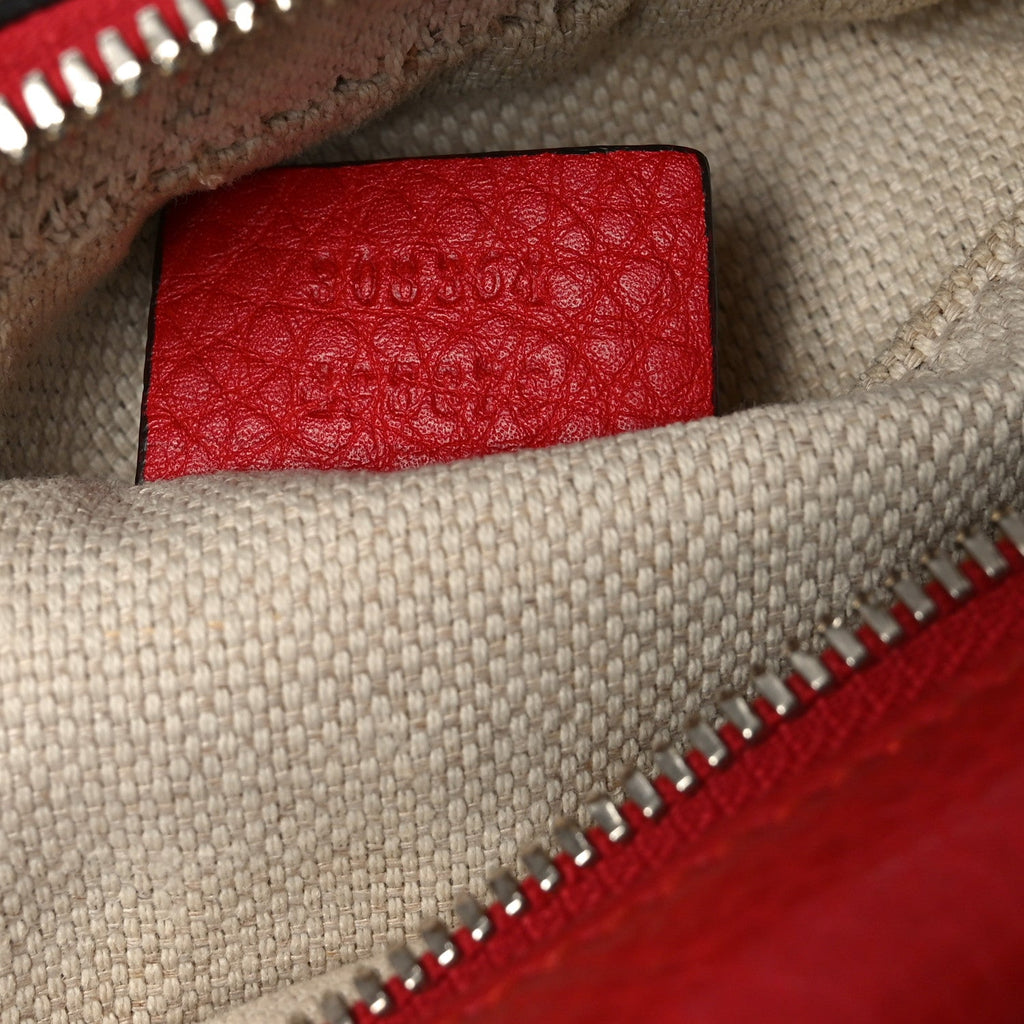 Pebbled Calfskin Small Soho Disco Bag Tabasco Red