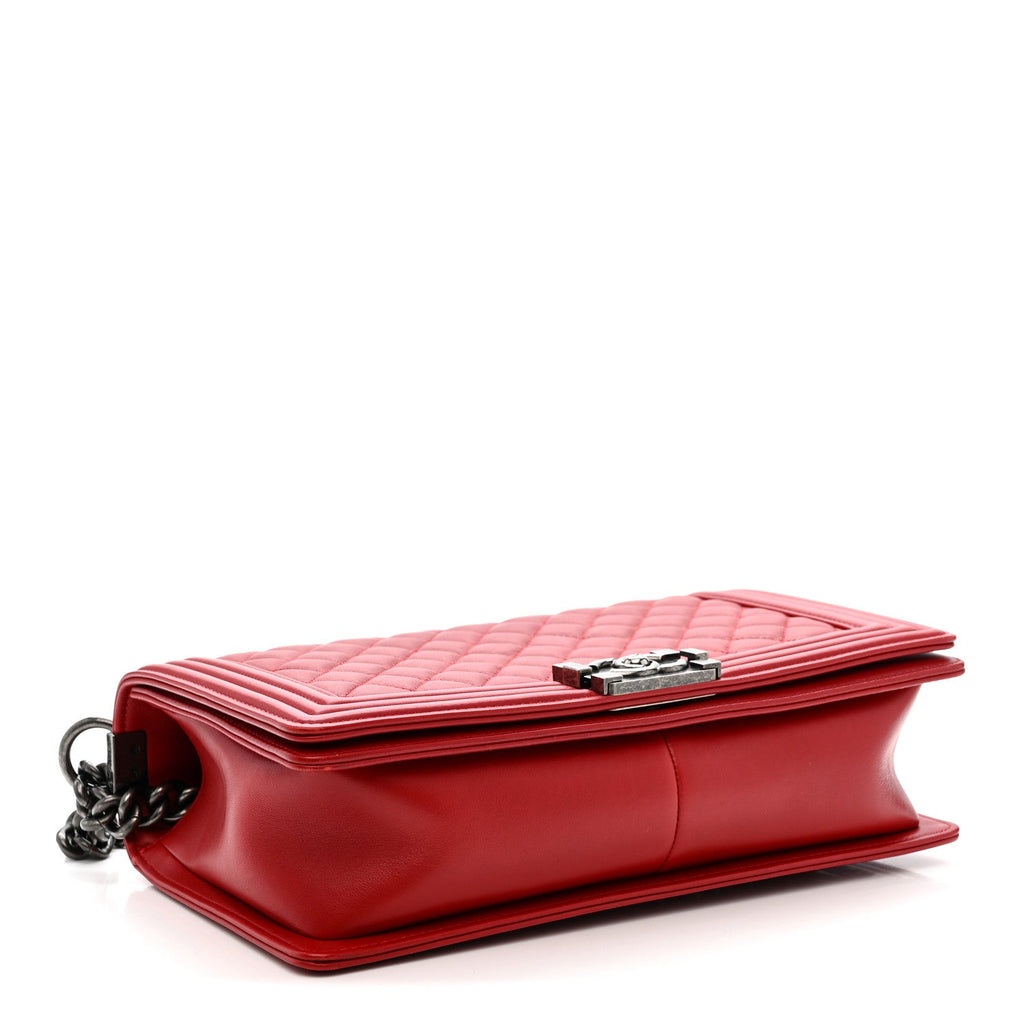 Lambskin Quilted New Medium Boy Flap Red