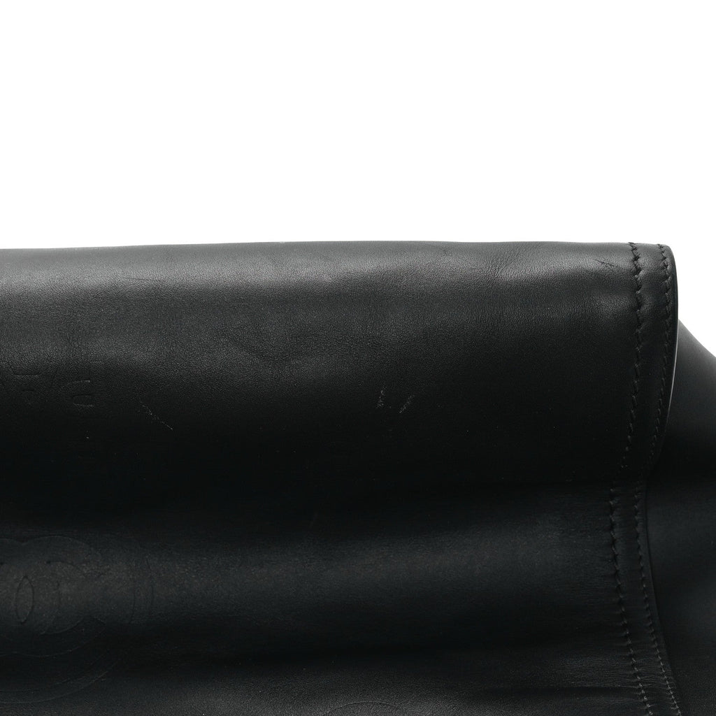 Calfskin Medium Deauville Tote Black