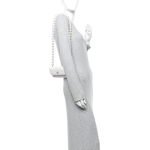Calfskin Quilted Mini Maxi Pearls Wallet On Chain WOC White